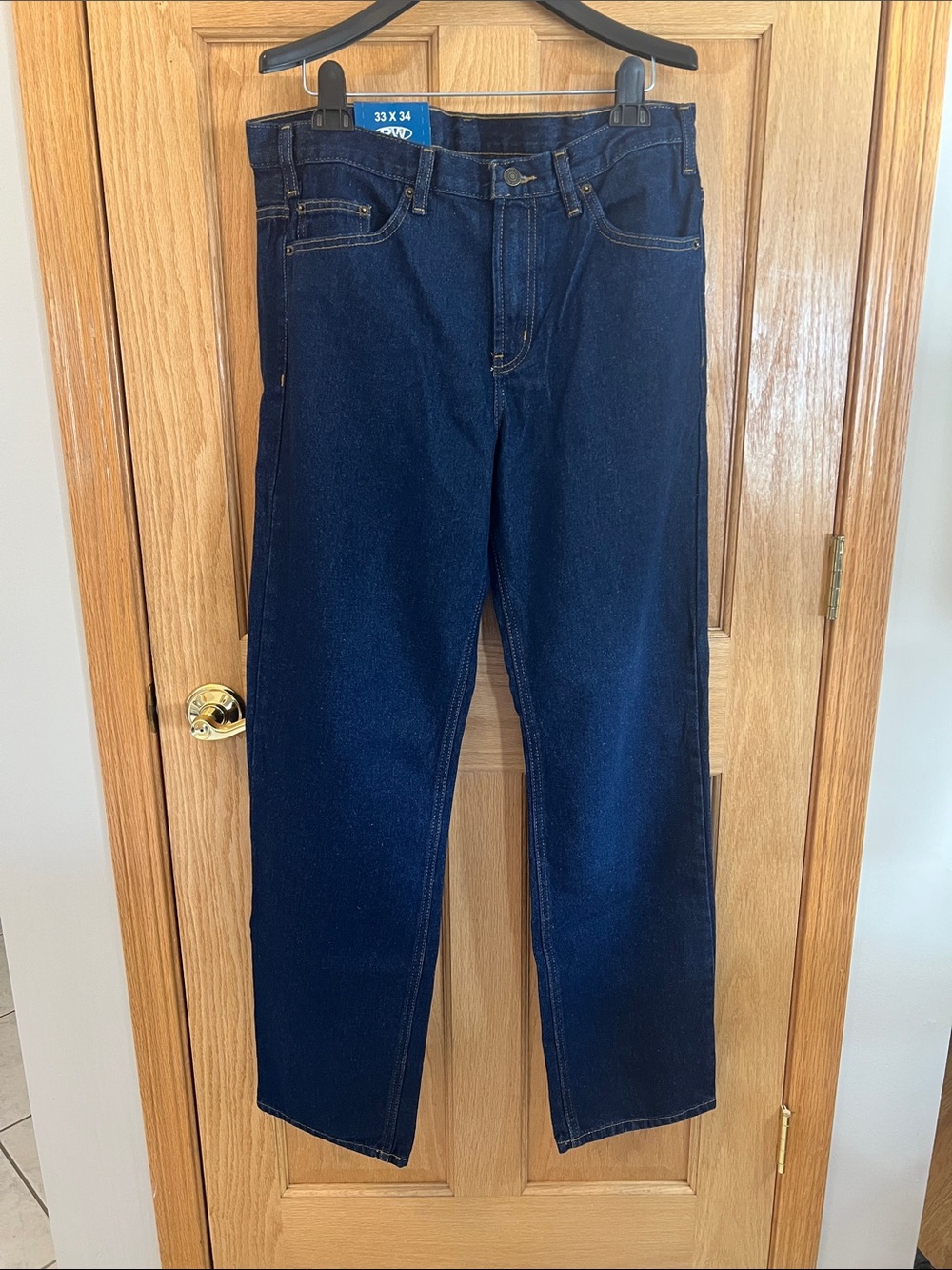 Rugged WearDark Blue Relaxed Fit Men's Jeans